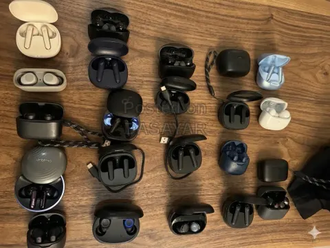 JBL & soundcore Earbuds 4