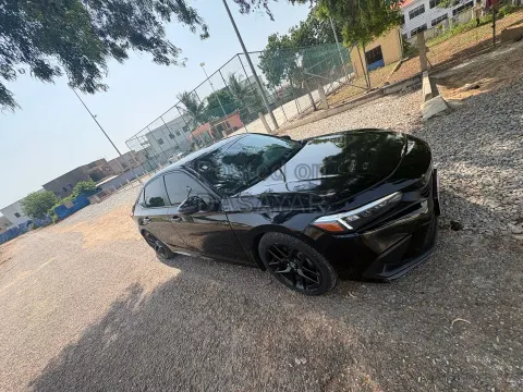 Honda Civic 2023 4