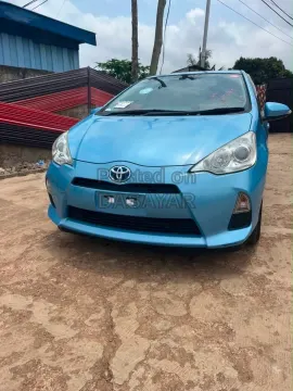 Toyota Aqua 2013 Hybrid 1