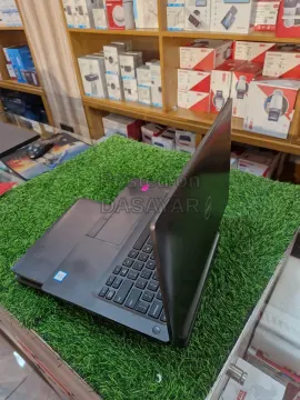 Dell Latitude 5400 Laptop 3