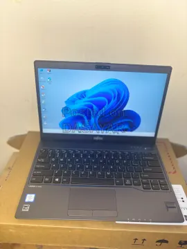 FUJITSU LIFEBOOK  13 CORE I7 TOUCH
