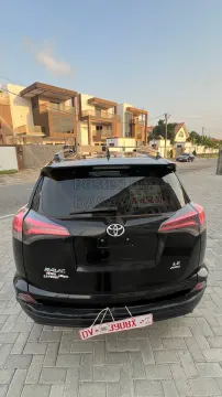 2018 Toyota RAV4 5