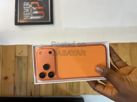 Preowned 17 pro max 256gb ESIM  with open box 2