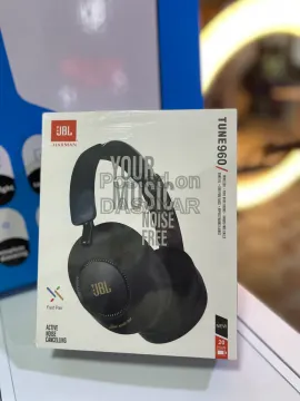 JBL Tune 960 headphone with protective bag 4