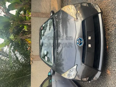 2013 TOYOTA AQUA 1