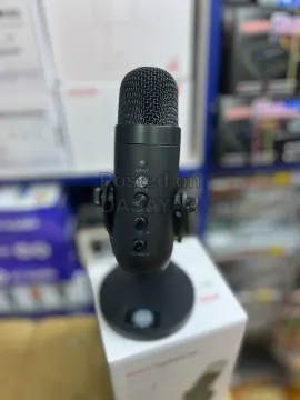 MU900 podcast microphone 2