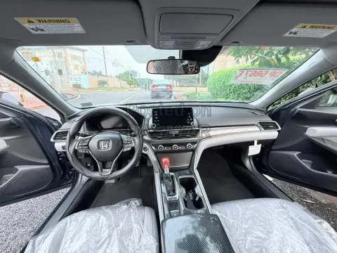 Honda Accord 2020 LX 5